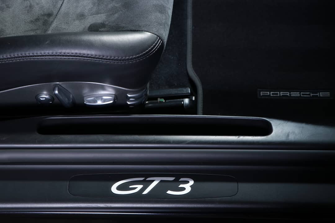 2011 Porsche 911 GT3 — photo 32