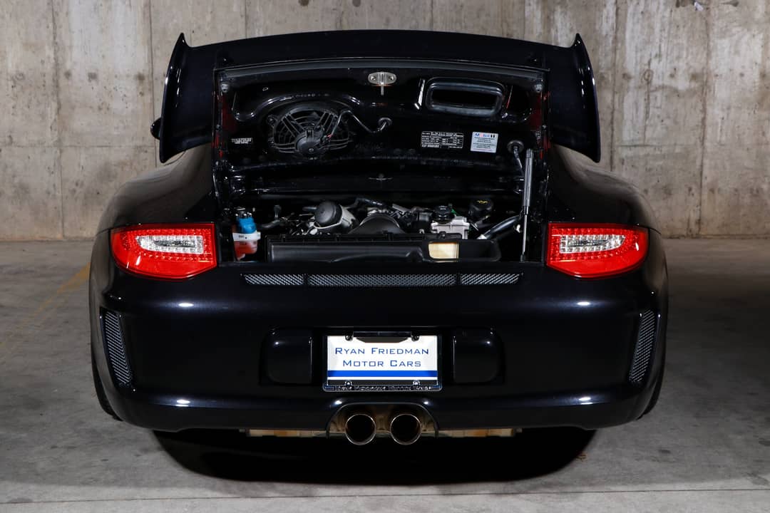 2011 Porsche 911 GT3 — photo 40
