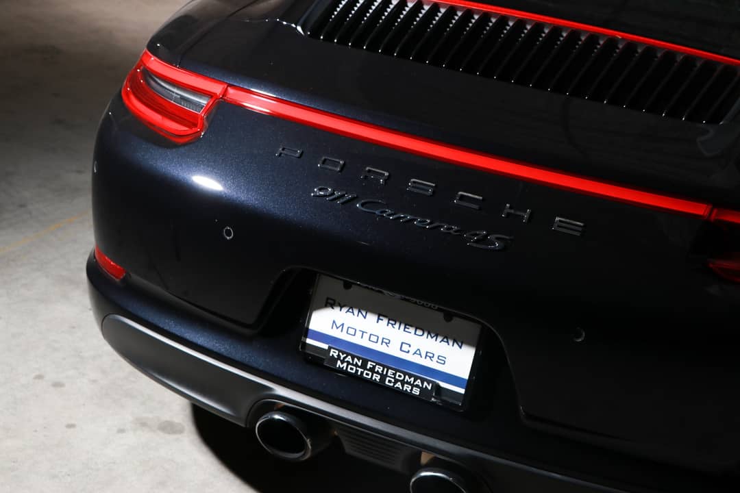 2017 Porsche 911 Carrera 4S — photo 14