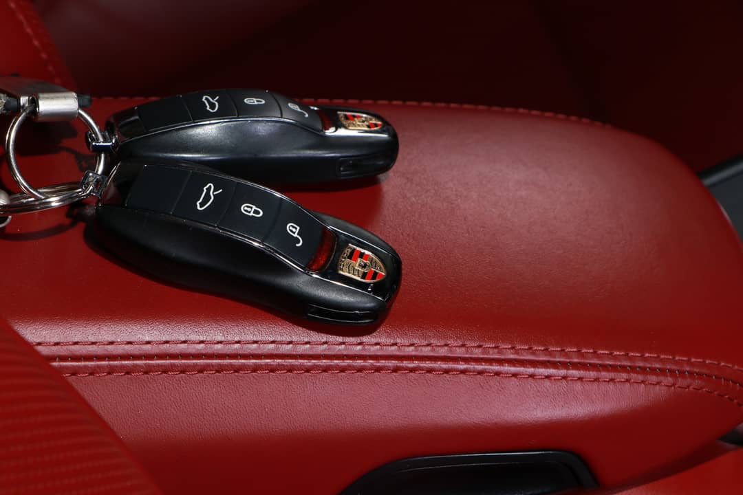 2017 Porsche 911 Carrera 4S — photo 26