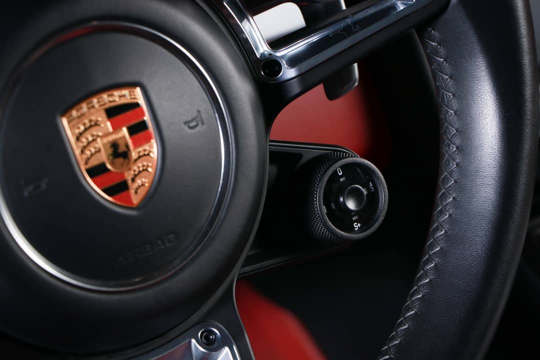2017 Porsche 911 Carrera 4S — photo 30