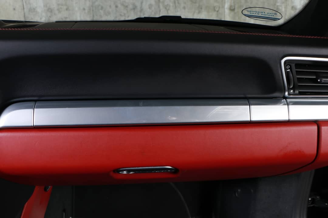 2017 Porsche 911 Carrera 4S — photo 37