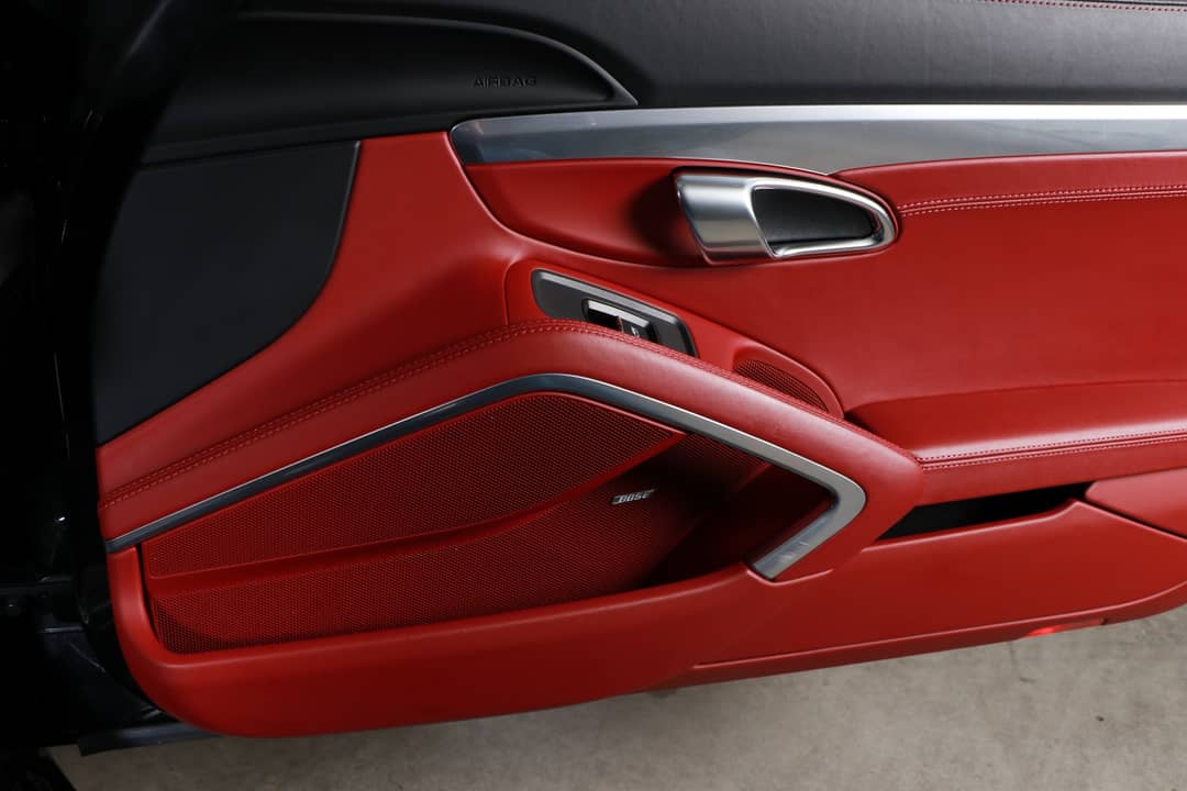 2017 Porsche 911 Carrera 4S — photo 39