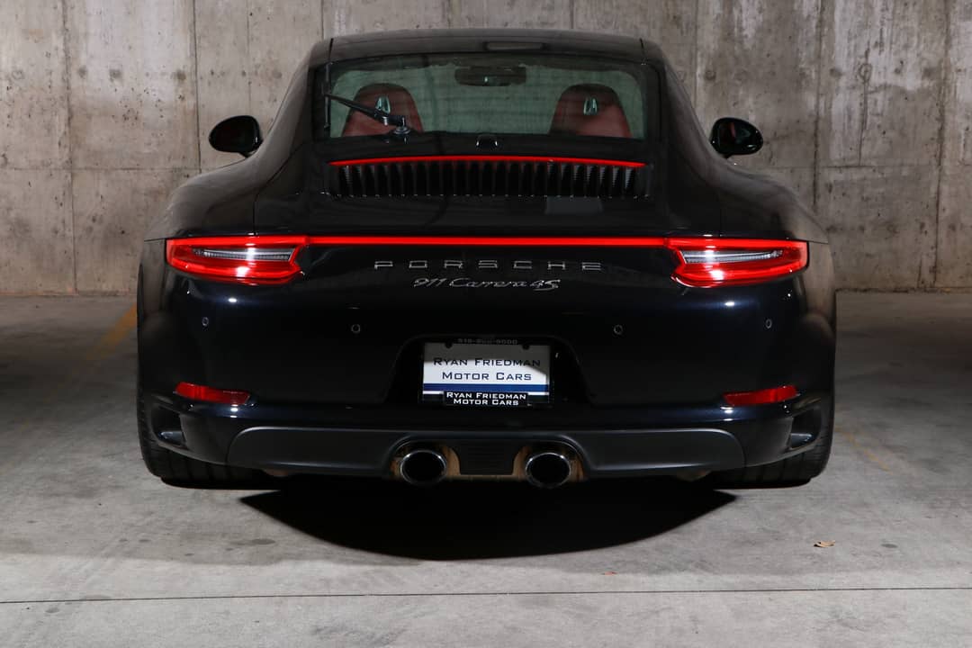 2017 Porsche 911 Carrera 4S — photo 6