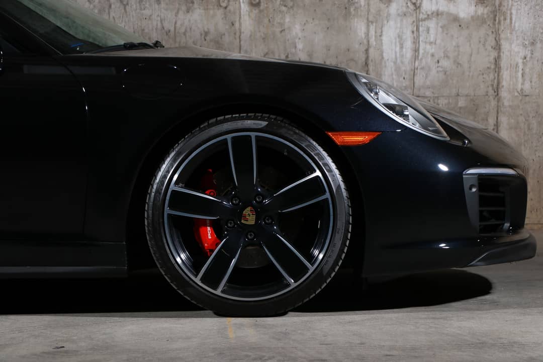 2017 Porsche 911 Carrera 4S — photo 9
