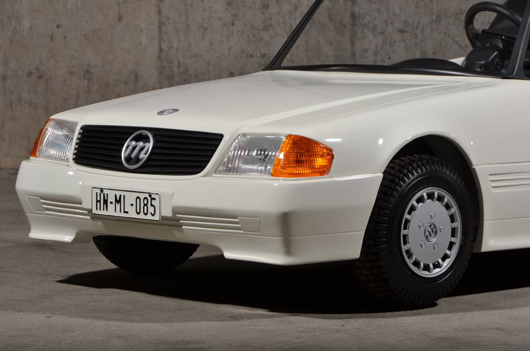 1991 FAO Schwarz Mercedes-Benz SL500 — photo 12
