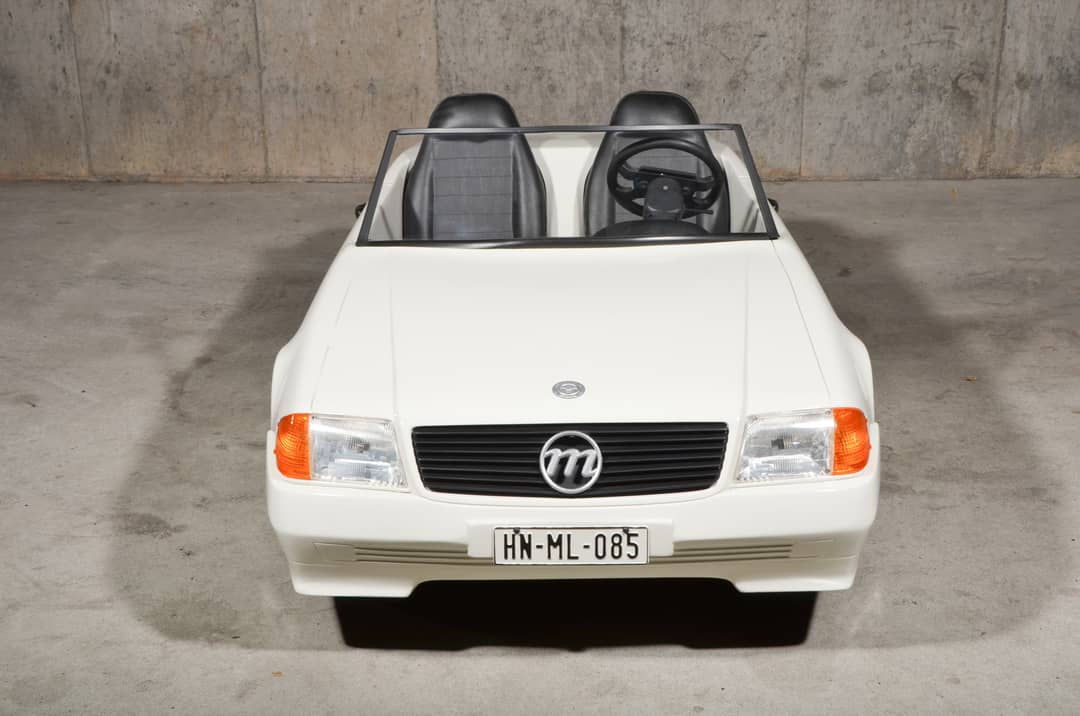 1991 FAO Schwarz Mercedes-Benz SL500 — photo 14