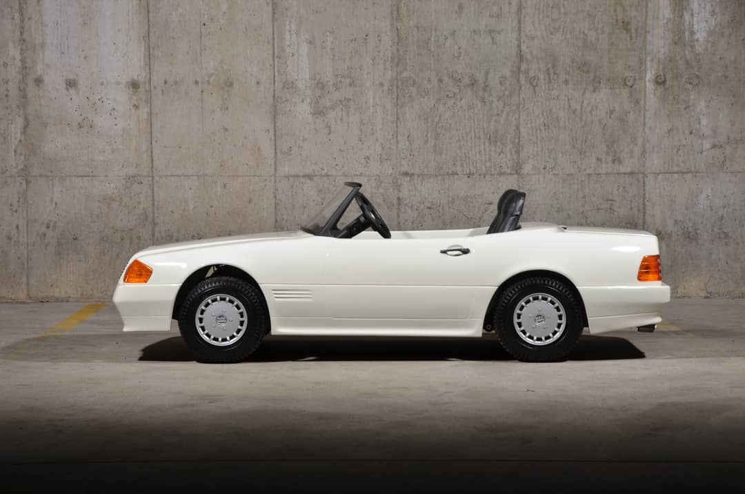1991 FAO Schwarz Mercedes-Benz SL500 — photo 21