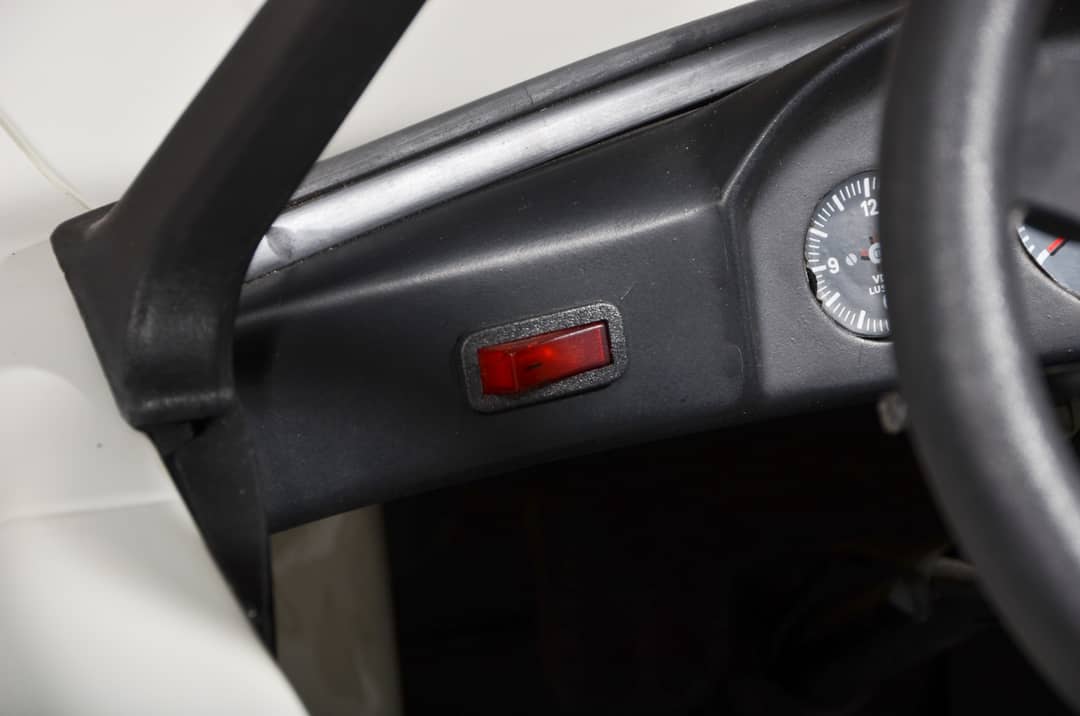 1991 FAO Schwarz Mercedes-Benz SL500 — photo 25