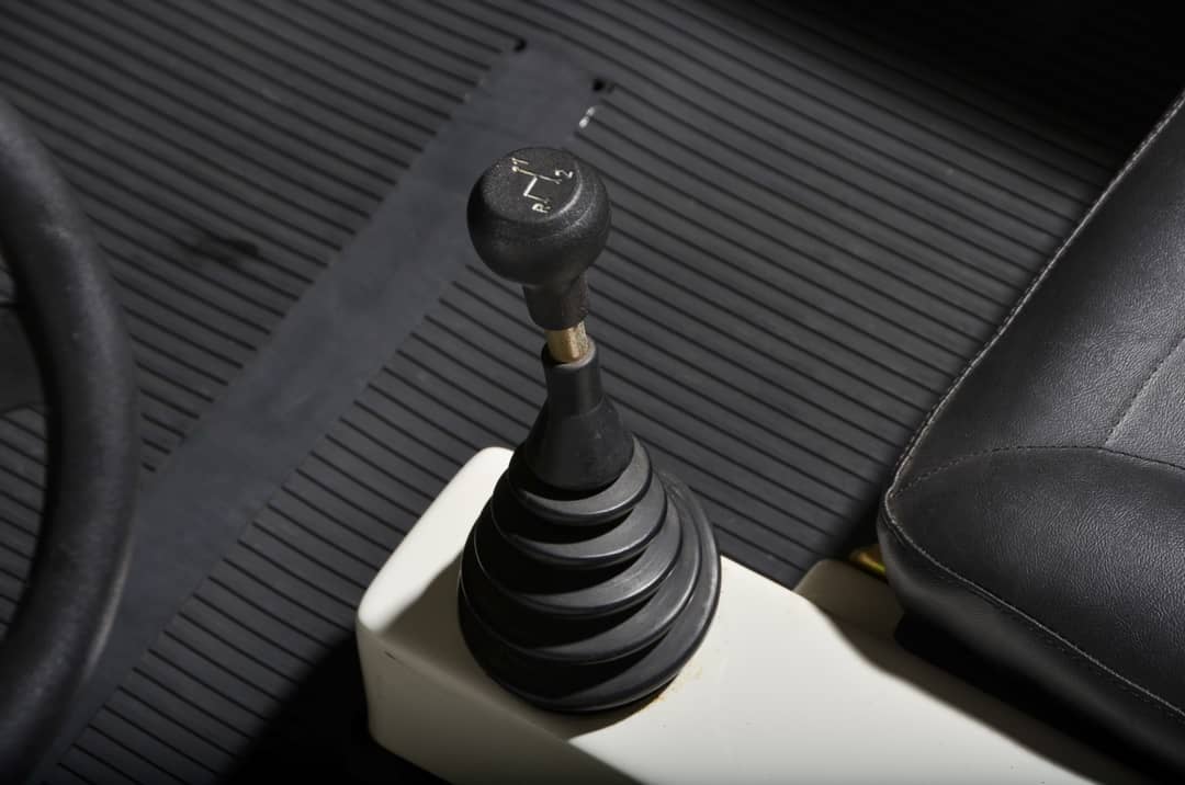 1991 FAO Schwarz Mercedes-Benz SL500 — photo 31