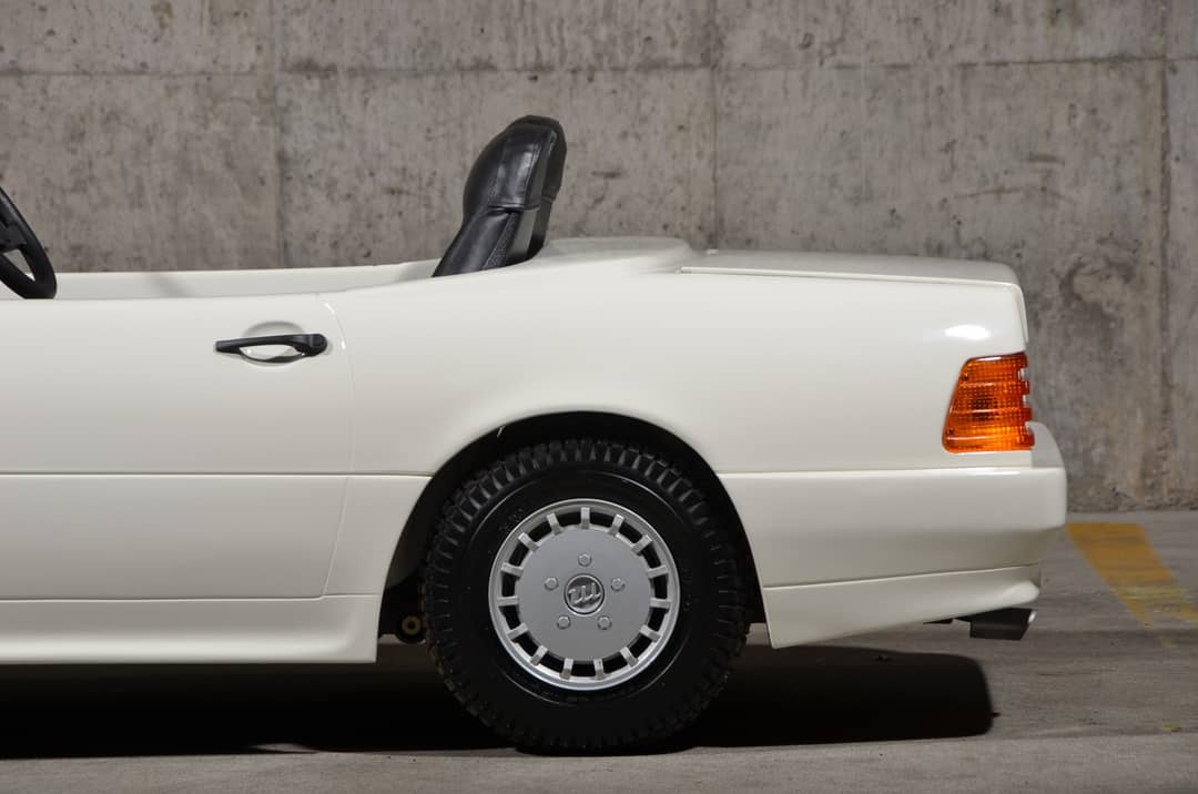 1991 FAO Schwarz Mercedes-Benz SL500 — photo 32