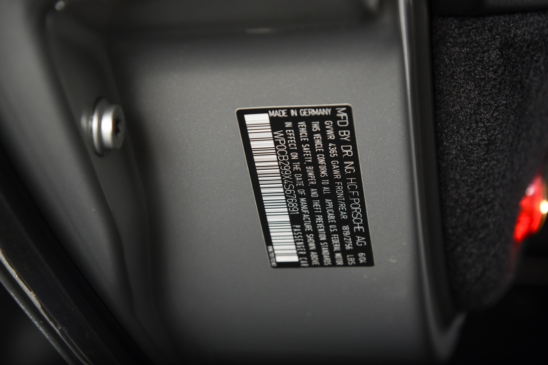 View vehicle photo 7