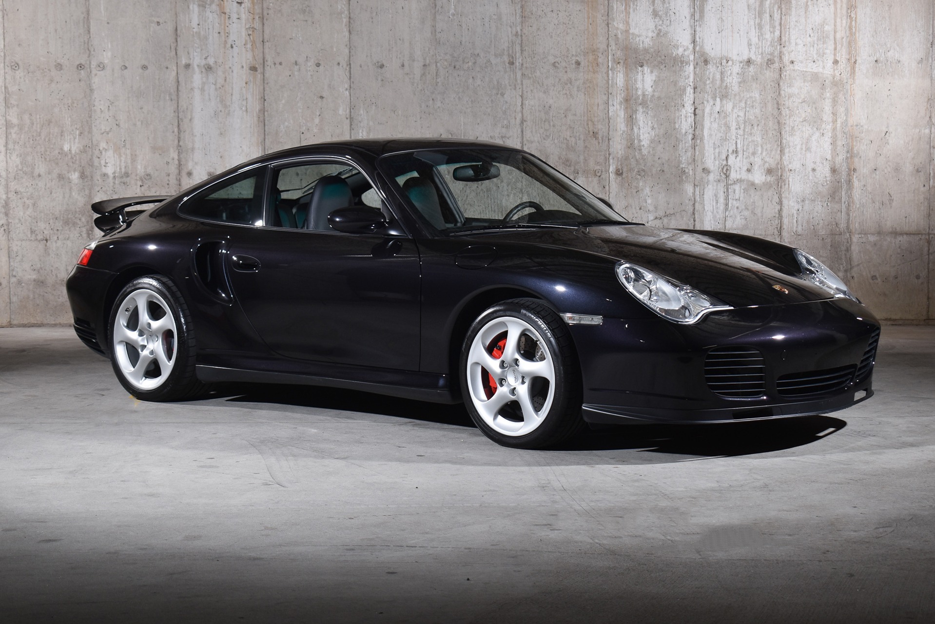 Порше 911 2004