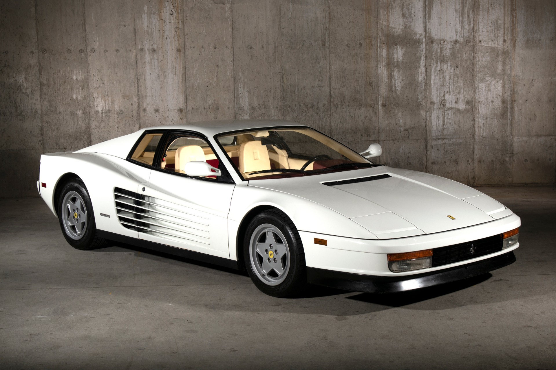 1990 ferrari testarossa
