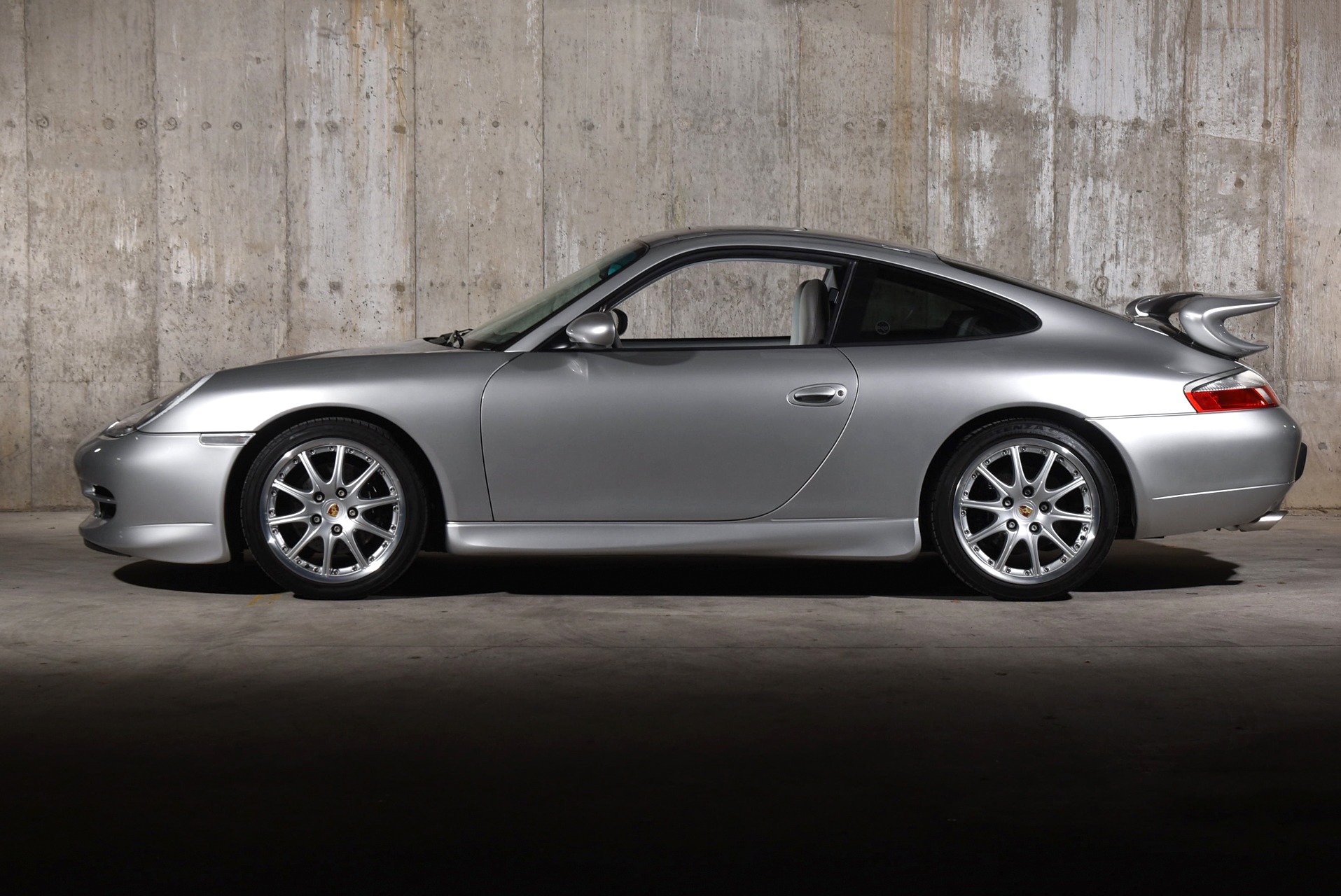 Porsche carrera 2001