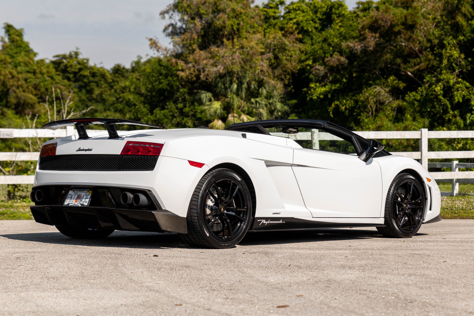 Used 2011 Lamborghini Gallardo LP 570-4 Spyder Performante For