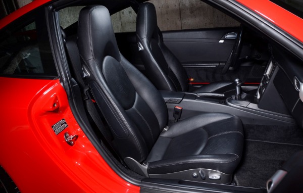 Used 2006 Porsche 911 Carrera S for sale Sold at Ryan Friedman Motor Cars LLC in Glen Cove NY 11542 27