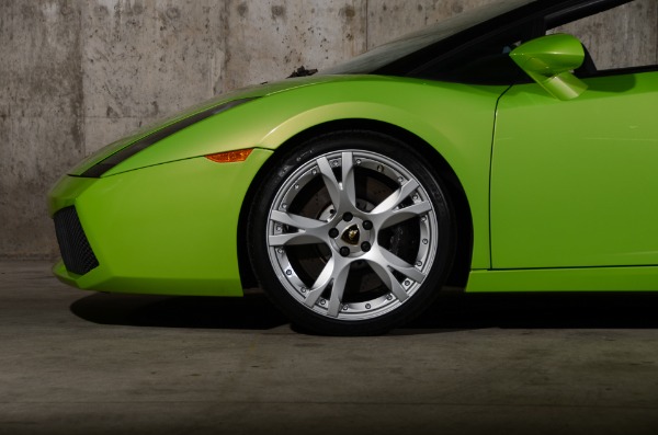 Used 2006 Lamborghini Gallardo Spyder for sale Sold at Ryan Friedman Motor Cars LLC in Glen Cove NY 11542 14