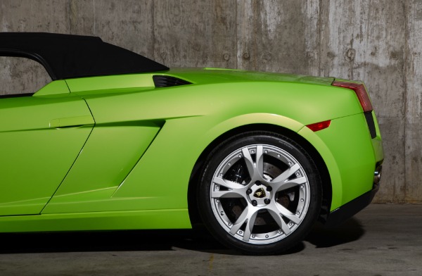 Used 2006 Lamborghini Gallardo Spyder for sale Sold at Ryan Friedman Motor Cars LLC in Glen Cove NY 11542 18