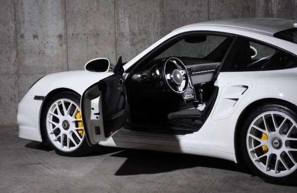 Used 2013 Porsche 911 Turbo for sale Sold at Ryan Friedman Motor Cars LLC in Glen Cove NY 11542 13