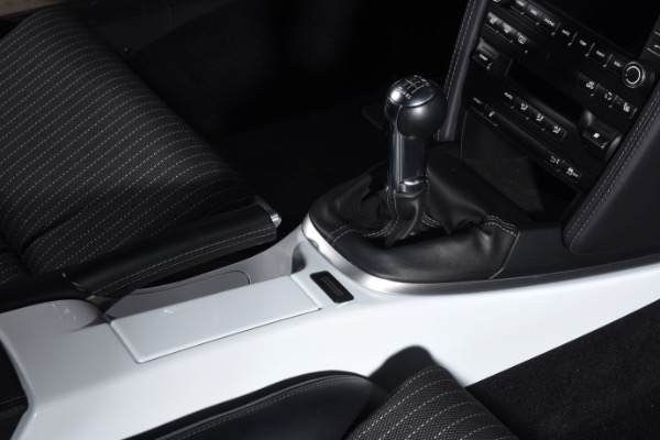 Used 2013 Porsche 911 Turbo for sale Sold at Ryan Friedman Motor Cars LLC in Glen Cove NY 11542 19
