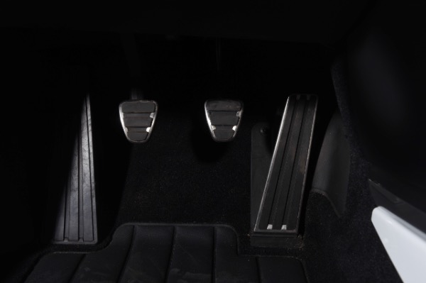 Used 2013 Porsche 911 Turbo for sale Sold at Ryan Friedman Motor Cars LLC in Glen Cove NY 11542 30