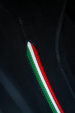 Used 2018 Lamborghini Huracan LP 640-4 Performante for sale Sold at Ryan Friedman Motor Cars LLC in Glen Cove NY 11542 12