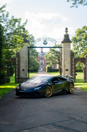 Used 2018 Lamborghini Huracan LP 640-4 Performante for sale Sold at Ryan Friedman Motor Cars LLC in Glen Cove NY 11542 16