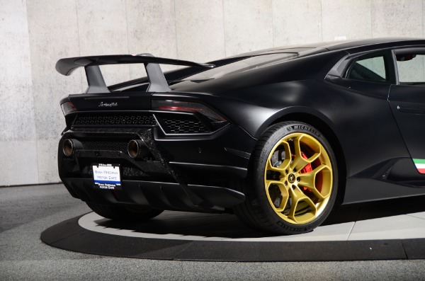 Used 2018 Lamborghini Huracan LP 640-4 Performante for sale Sold at Ryan Friedman Motor Cars LLC in Glen Cove NY 11542 30