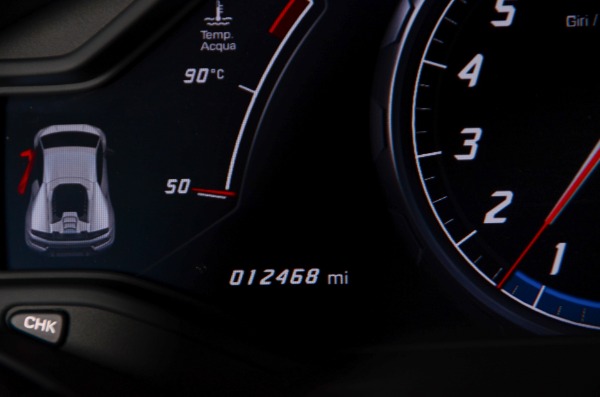 Used 2018 Lamborghini Huracan LP 640-4 Performante for sale Sold at Ryan Friedman Motor Cars LLC in Glen Cove NY 11542 45