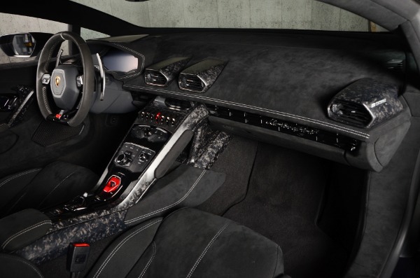 Used 2018 Lamborghini Huracan LP 640-4 Performante for sale Sold at Ryan Friedman Motor Cars LLC in Glen Cove NY 11542 52