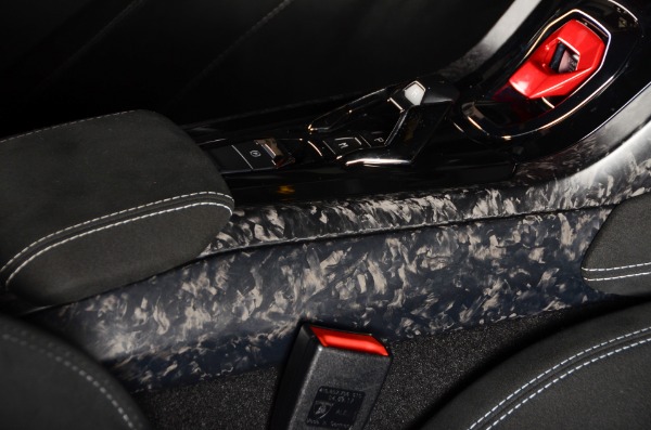 Used 2018 Lamborghini Huracan LP 640-4 Performante for sale Sold at Ryan Friedman Motor Cars LLC in Glen Cove NY 11542 54