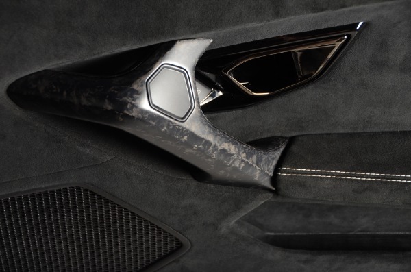 Used 2018 Lamborghini Huracan LP 640-4 Performante for sale Sold at Ryan Friedman Motor Cars LLC in Glen Cove NY 11542 58