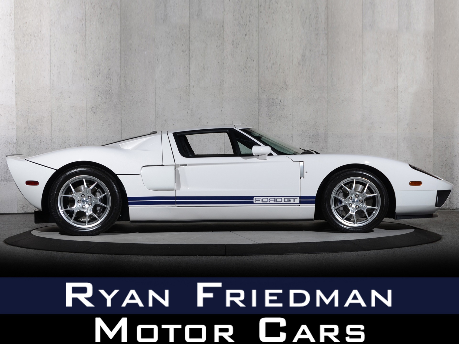 2006 Ford GT -'s photo