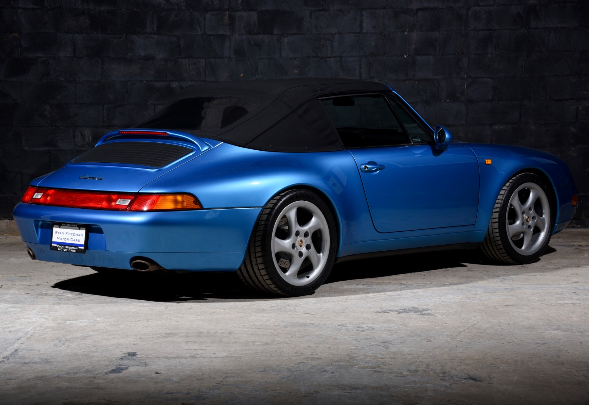 Used-1995-Porsche-911-Carrera-
