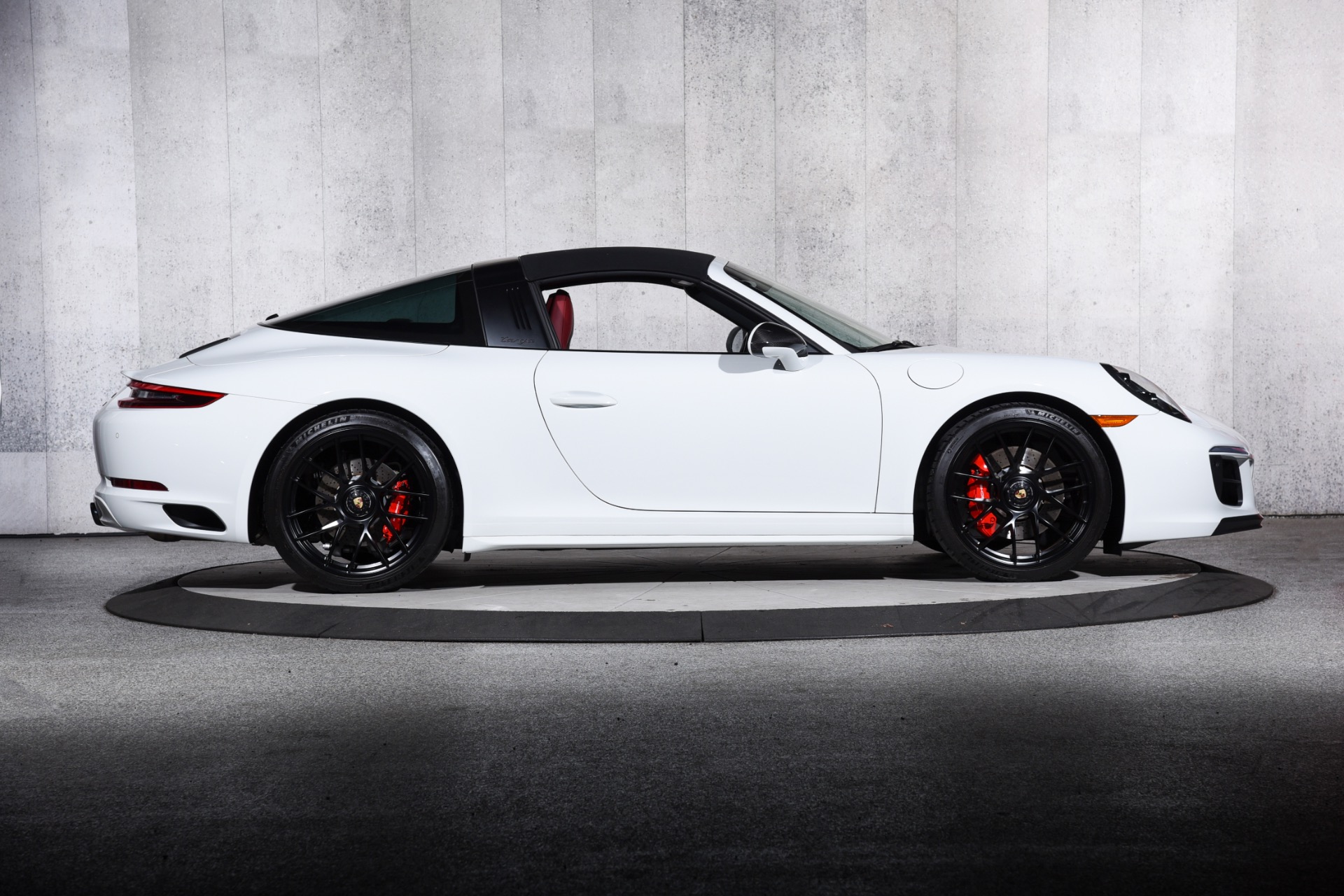 Used-2019-Porsche-911-Targa-4-