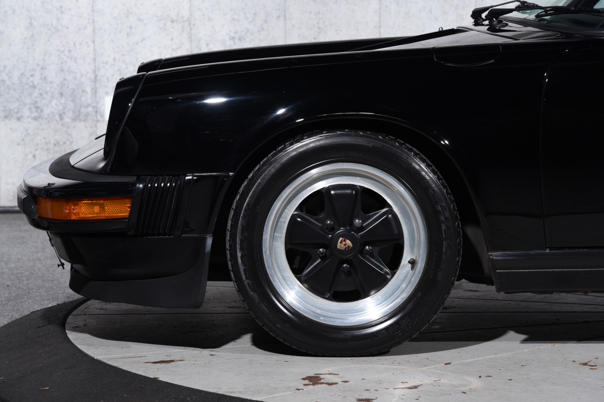 1985 Porsche 911 photo 16