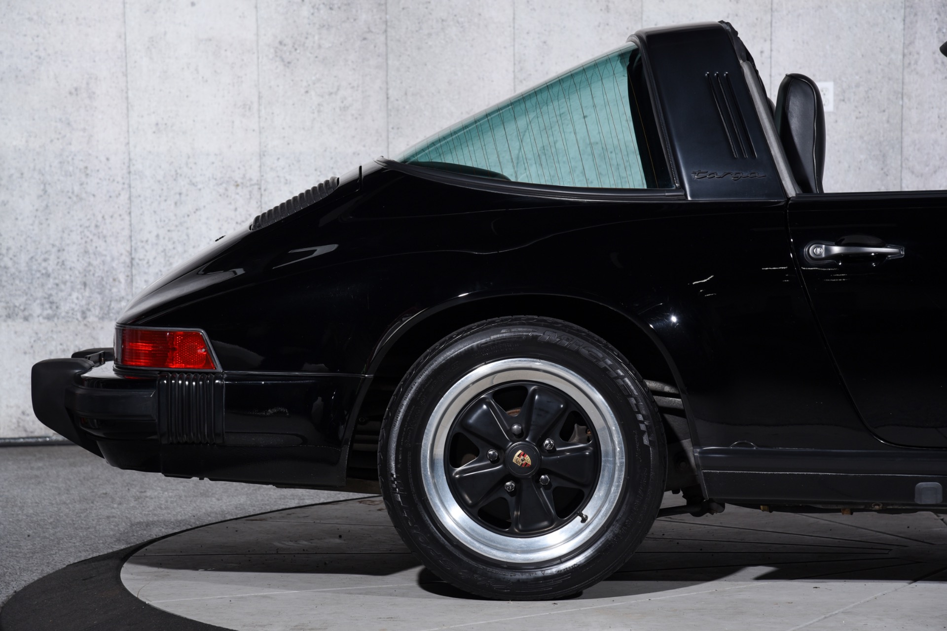 1985 Porsche 911 photo 19