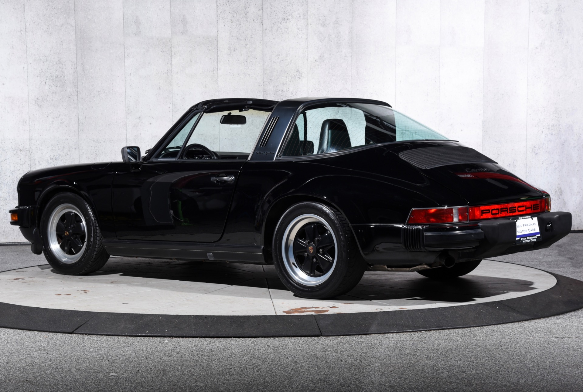 1985 Porsche 911 photo 3