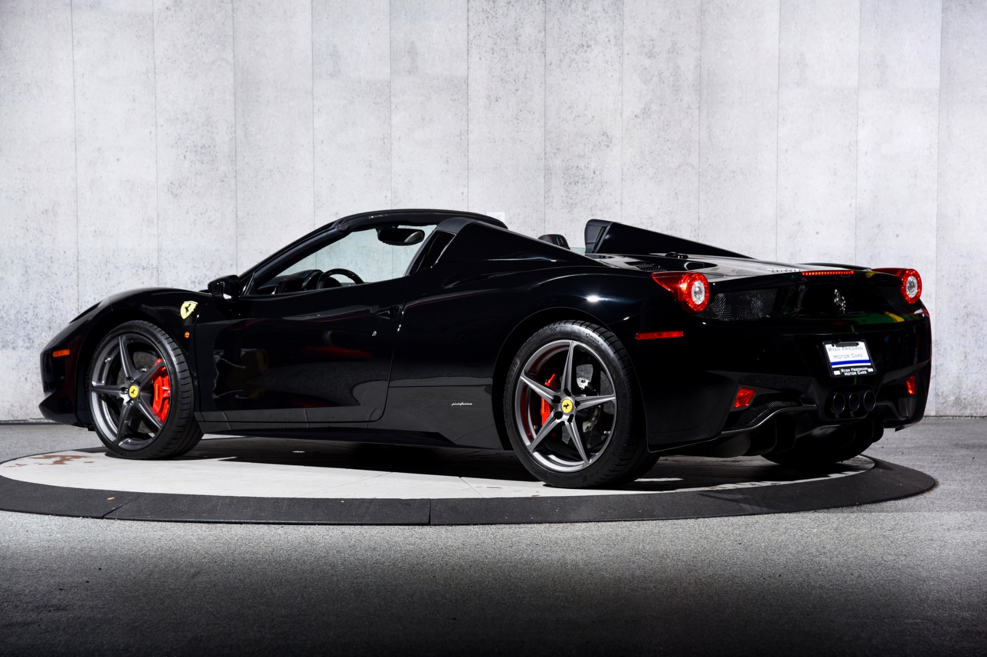 458 Spider Black