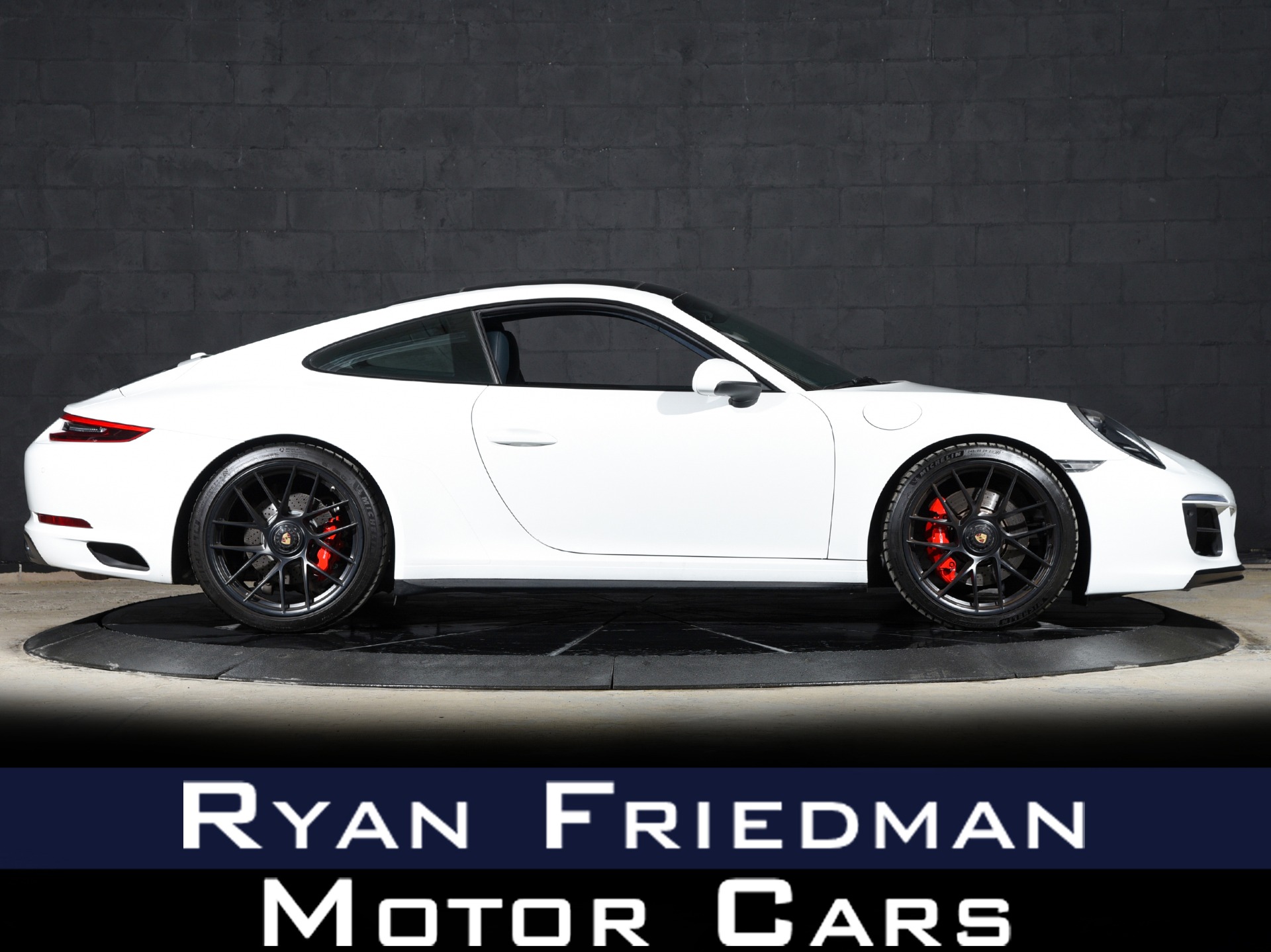 2019 Porsche 911 Carrera 4 GTS Coupe's photo