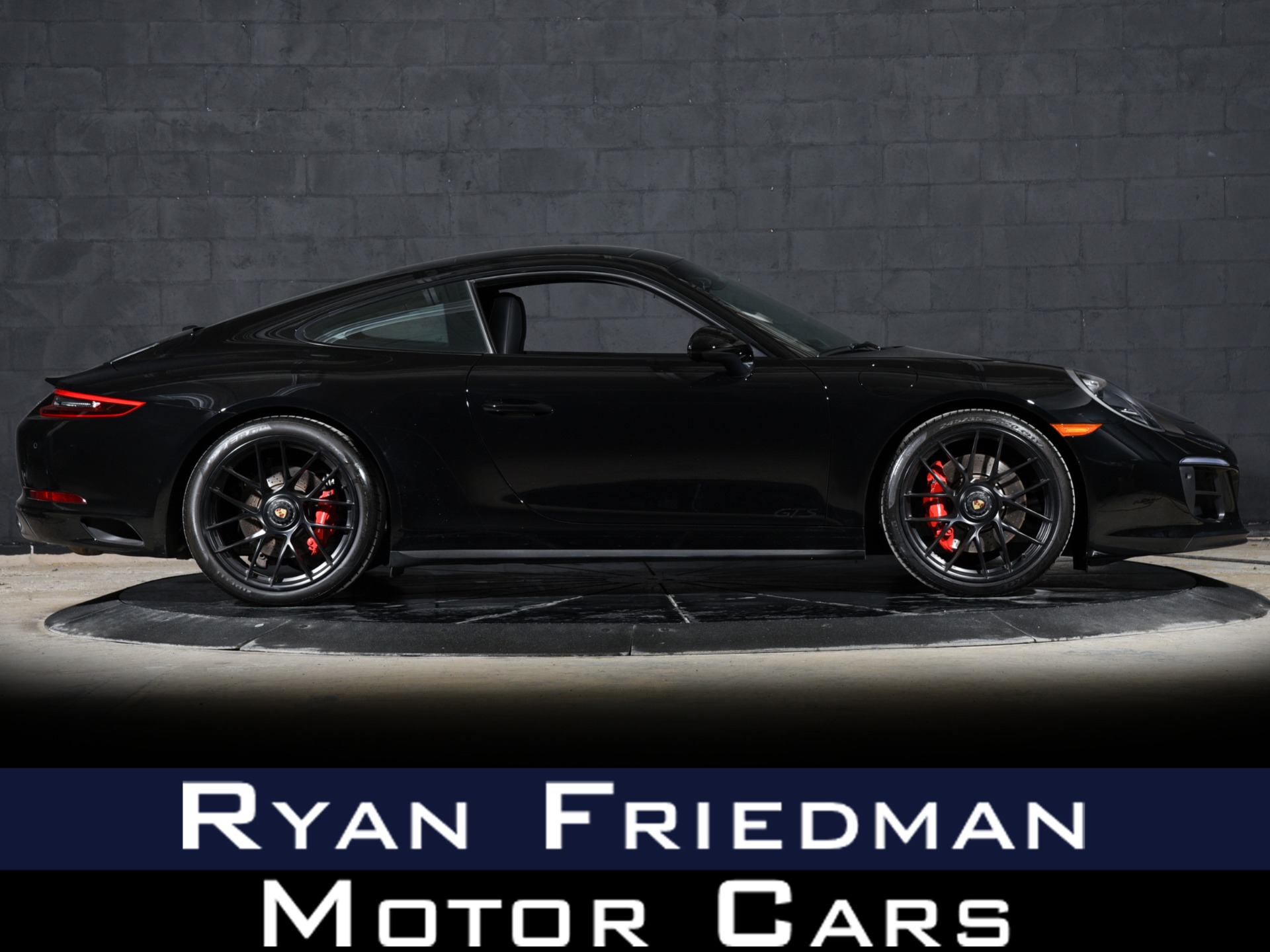2019 Porsche 911 Carrera 4 GTS Coupe's photo