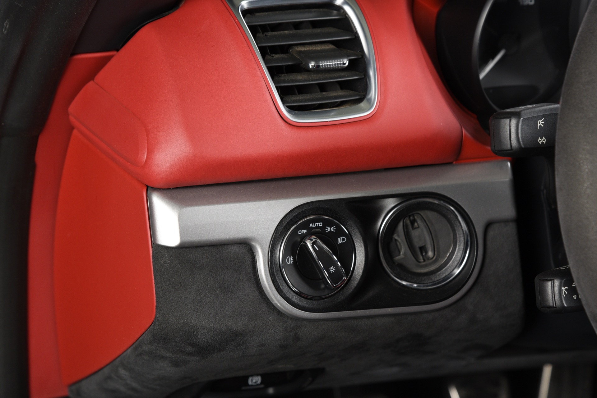 2016 Porsche Boxster Spyder - Photo 25