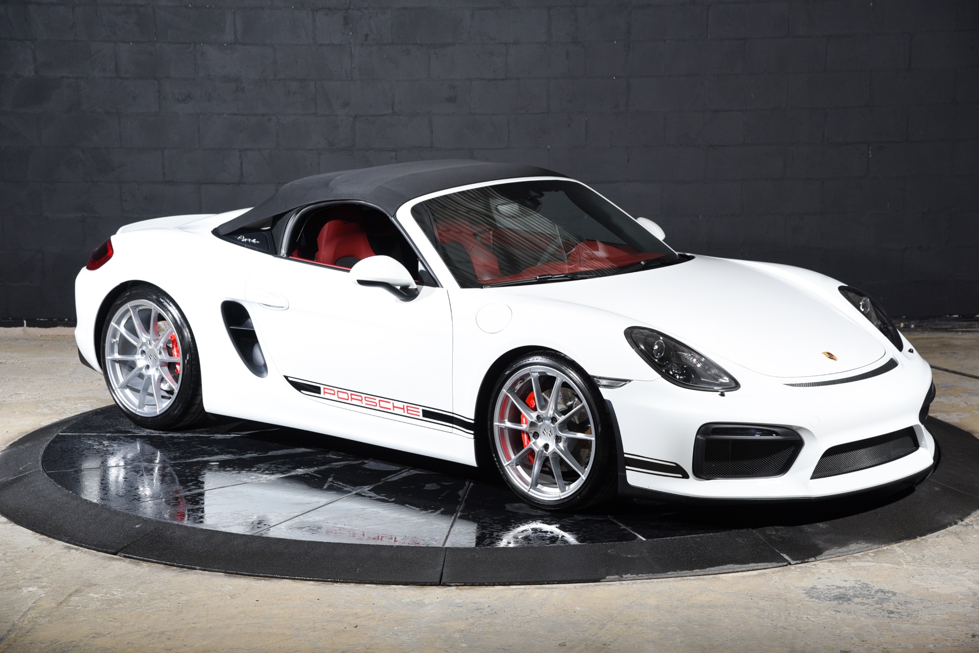 2016 Porsche Boxster Spyder - Photo 29