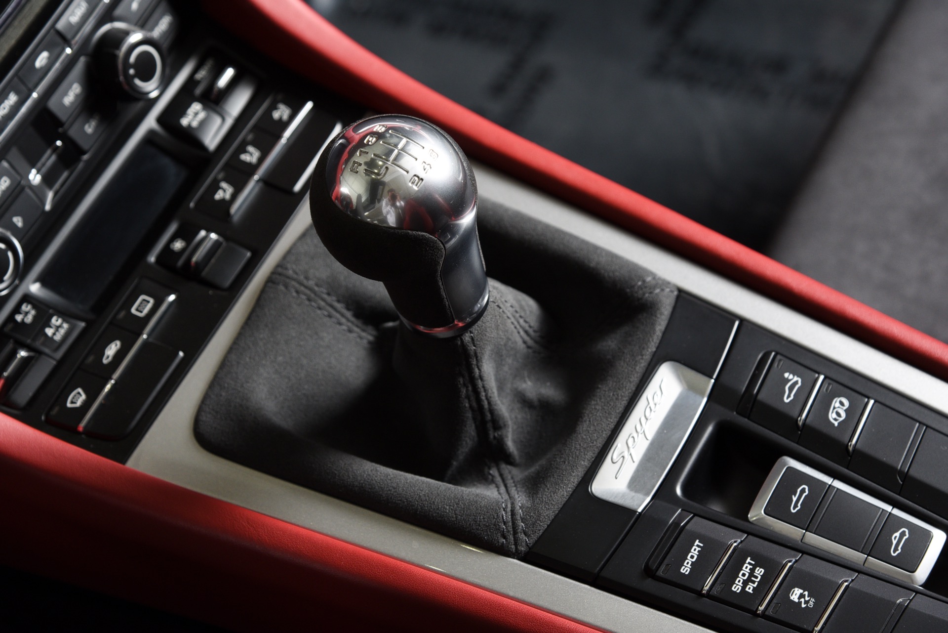 2016 Porsche Boxster Spyder - Photo 5
