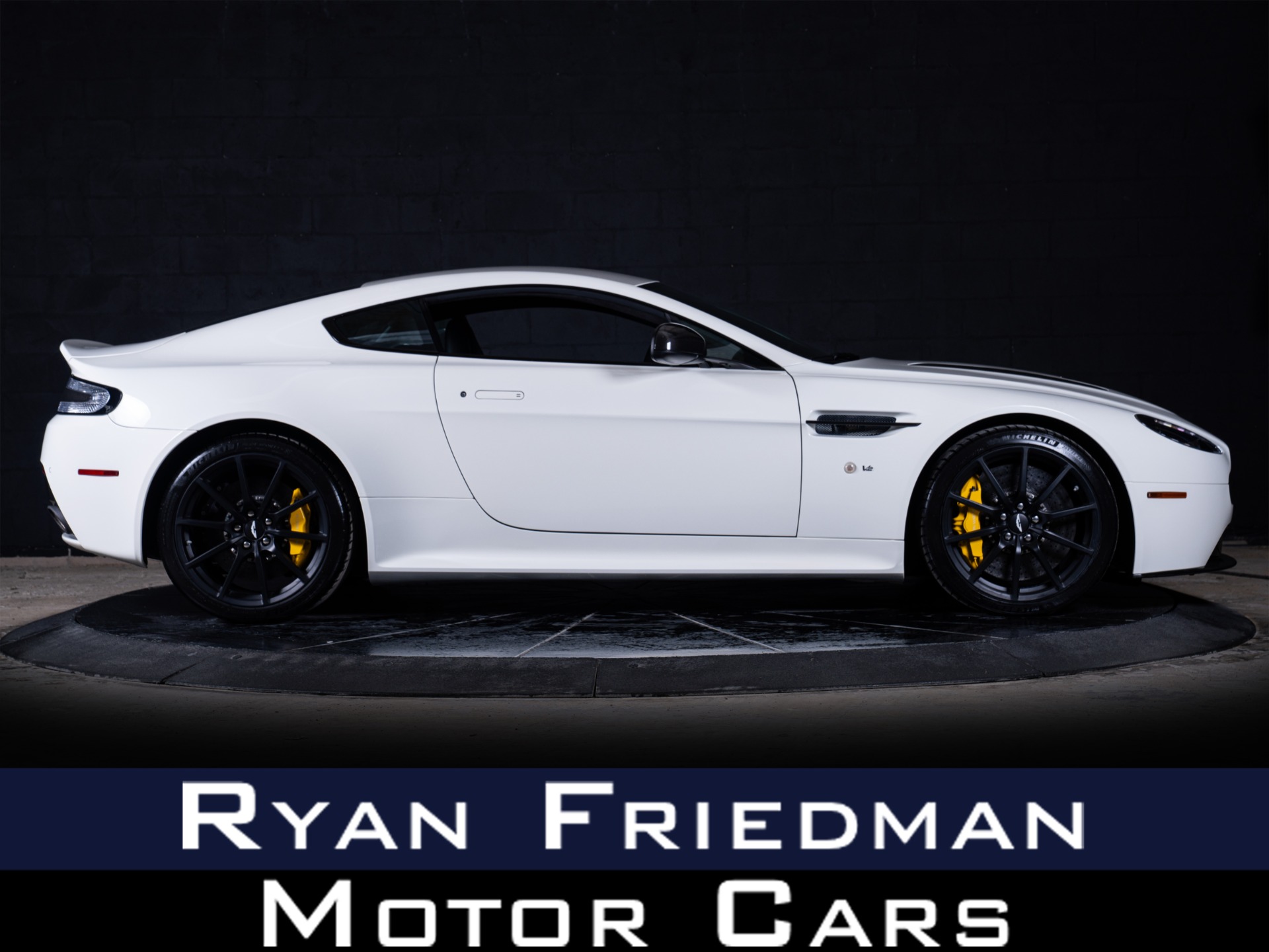 2017 Aston Martin V12 Vantage S Coupe's photo