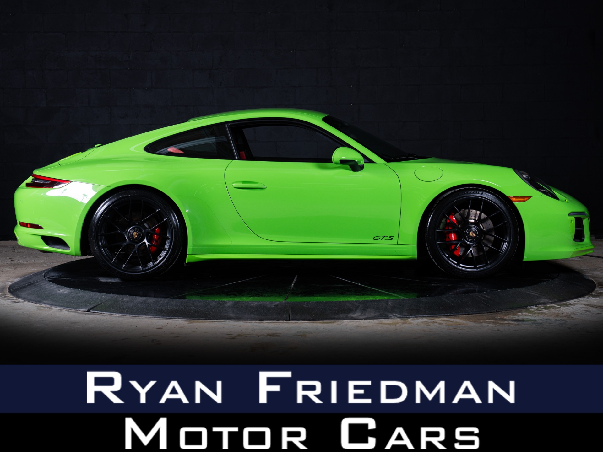2018 Porsche 911 Carrera GTS