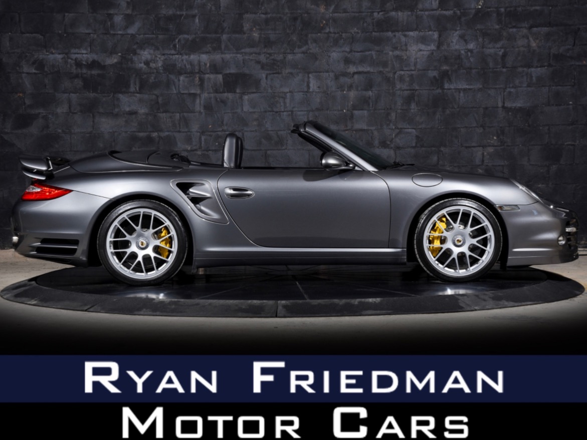 2011 Porsche 911 Turbo Cabriolet's photo