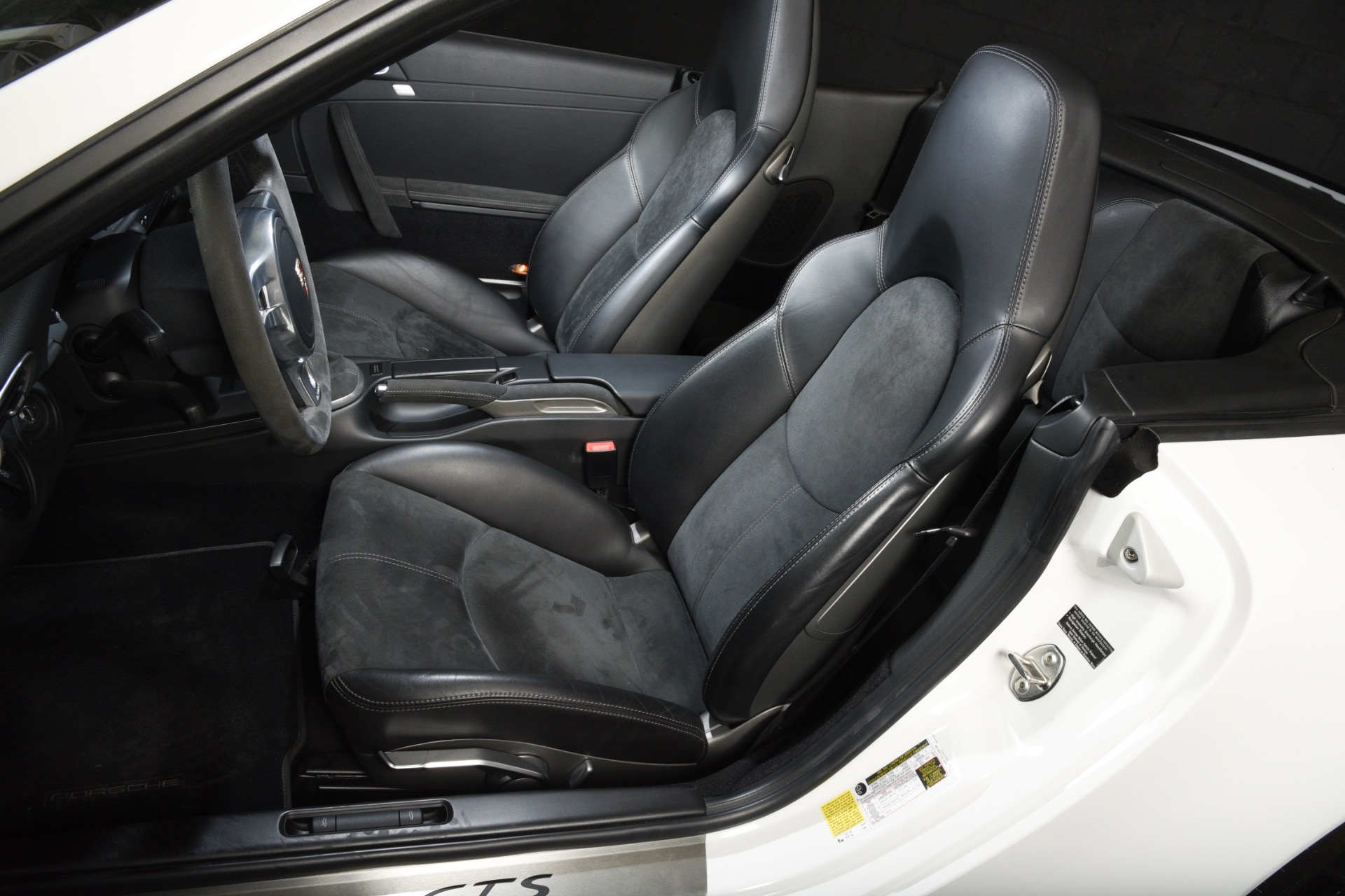 2011 Porsche 911 Carrera GTS - Photo 6