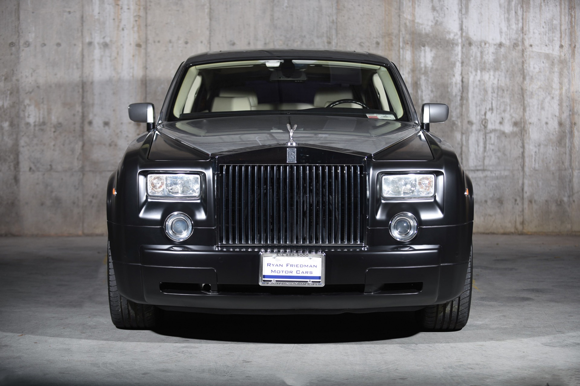 Phantom 2005 Xe RollsRoyce quý tộc  Báo Dân trí